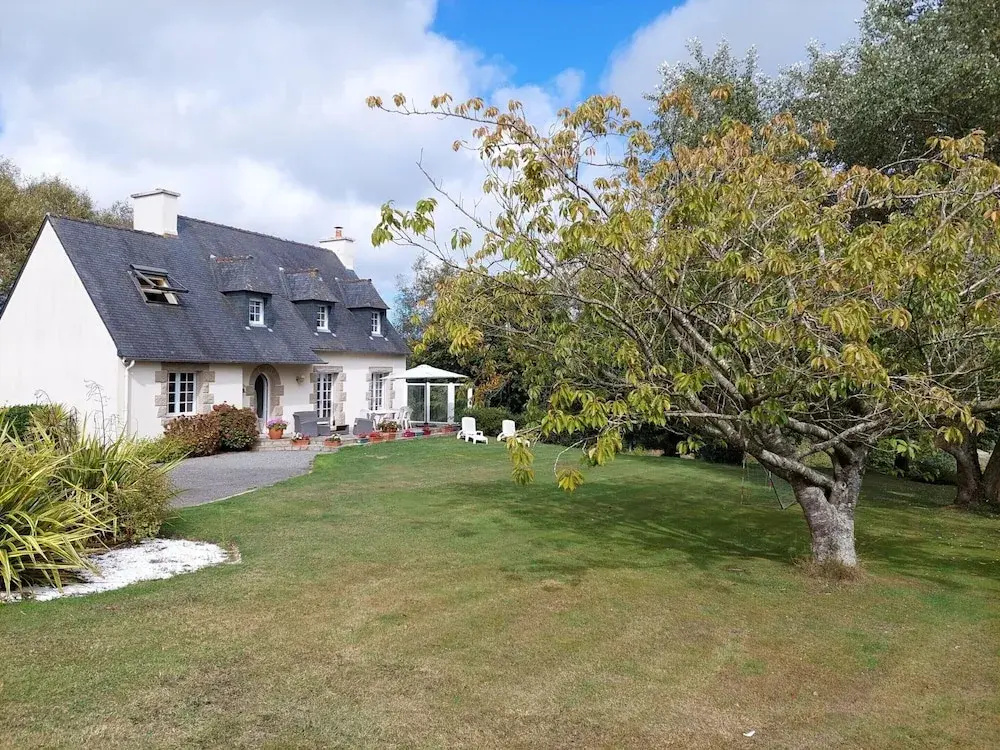 Holiday Home in Brittany Near Penze River