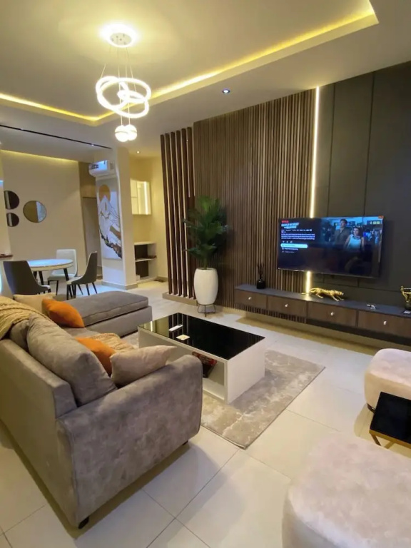 Wood & Cleaver Apartment