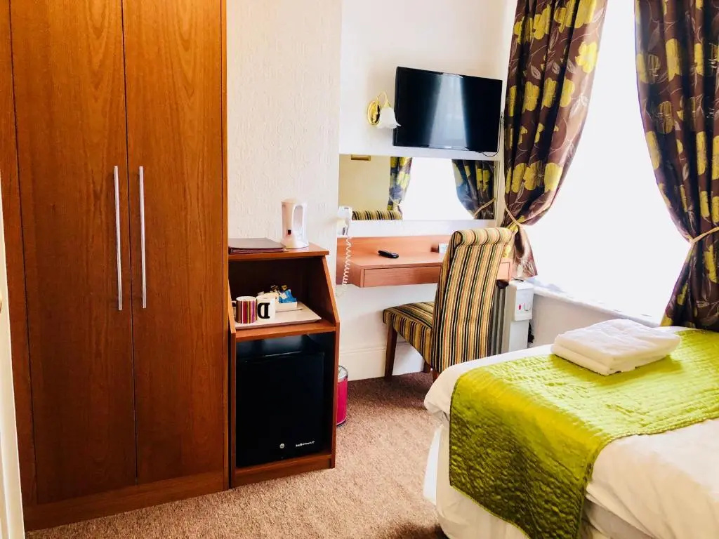 The Ilfracombe House Hotel - near Cliffs Pavilion - Chambres
