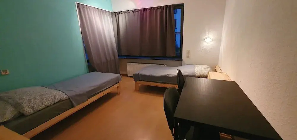 Economy room