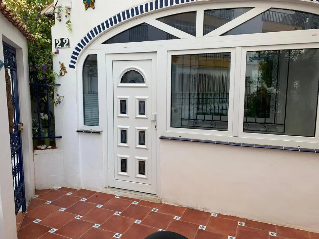 CASA TORRECILLA LINDA Adosado 2 Dormitorios a 50 metros de la Playa Torrecilla Nerja