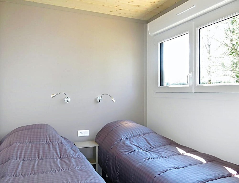 Voir la photo 2 — Villa With Private Terrace & Lake View