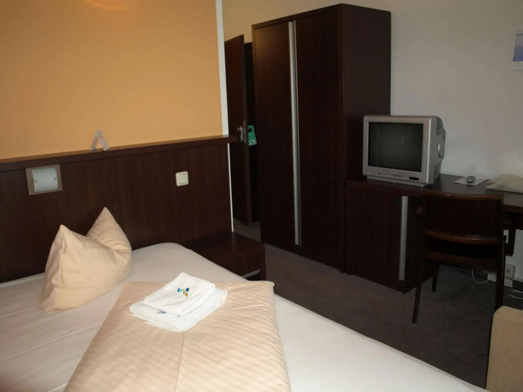Strandhotel Senftenberger See - Général