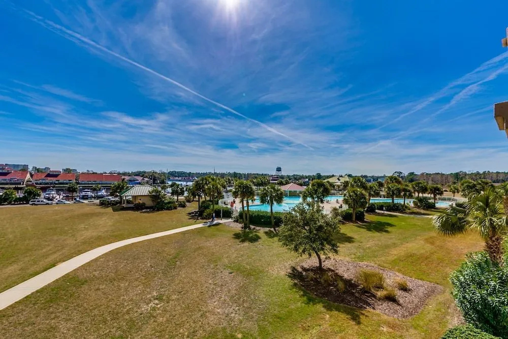 Barefoot Resort North Tower by Condo-World