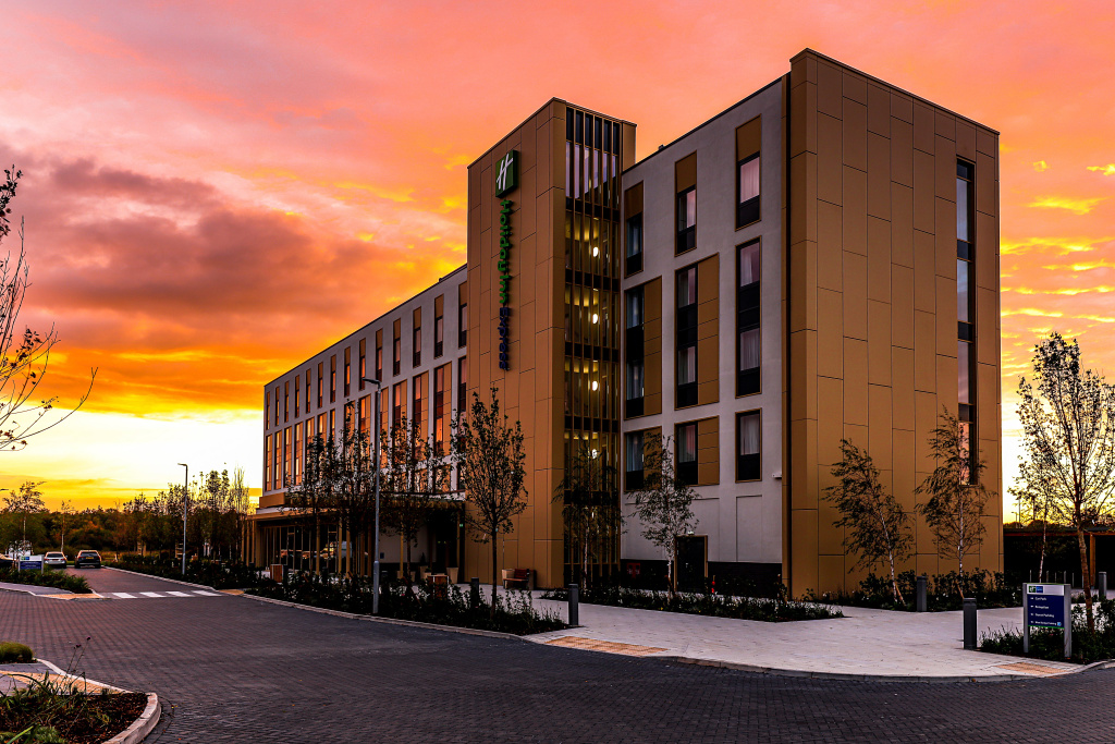 Holiday Inn Express Bicester by IHG