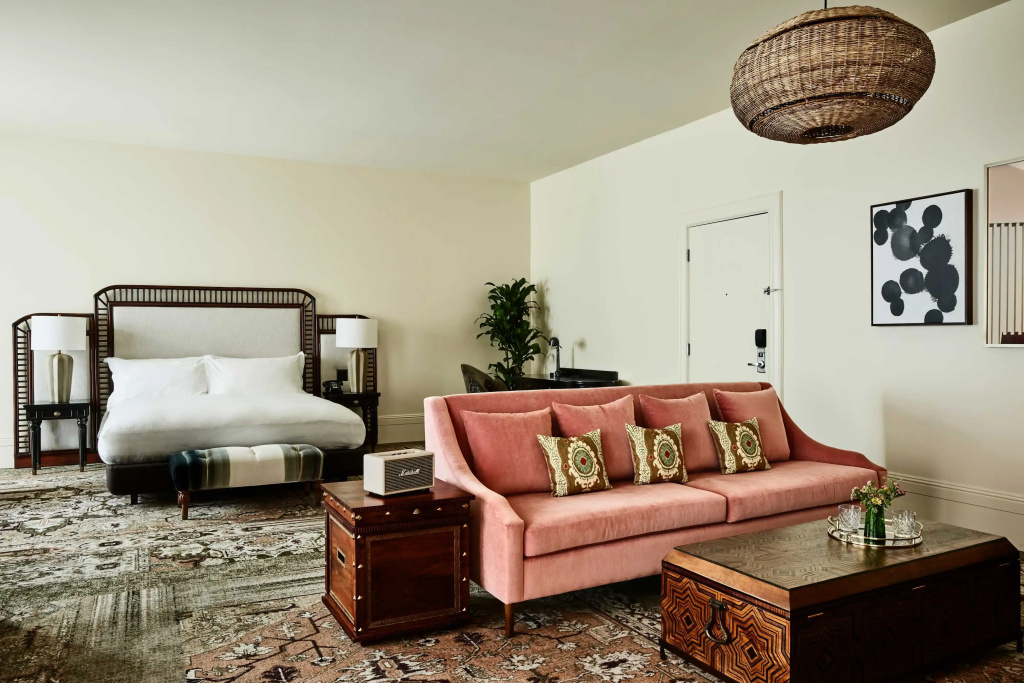 2 Bedrooms Aster Suite