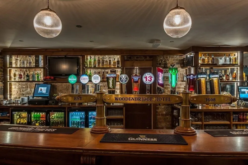 Woodenbridge Hotel and Lodge - Général