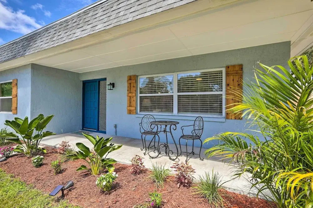 2 Mi to Beach: Home w/ Screened Porch in Largo