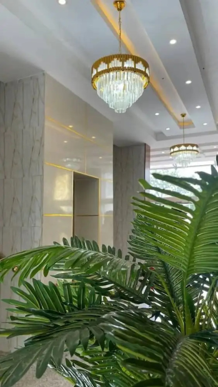 De Silver Green Luxury Hotel