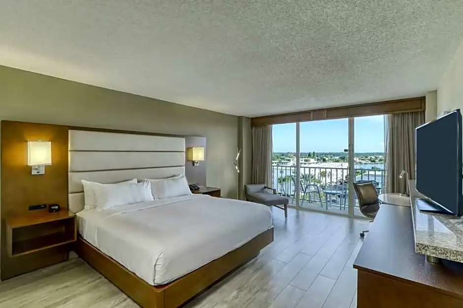 DoubleTree Beach Resort by Hilton Tampa Bay - North Redingto - Chambres