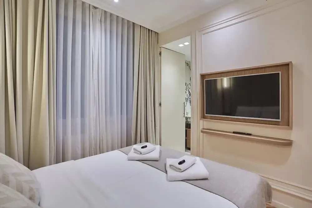 New/suite Air-conditioned Opera/louvre/ 2 Bedrooms