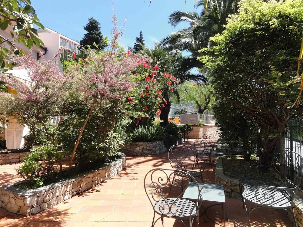 Residenza dei Fiori - by Mamberto S.r.l.