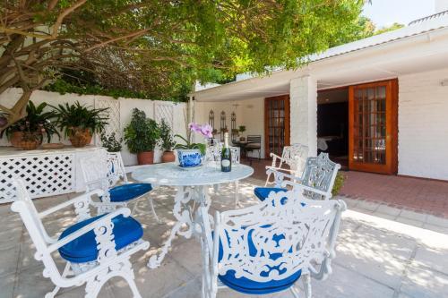 Отель The Garden View Suite, фото 9