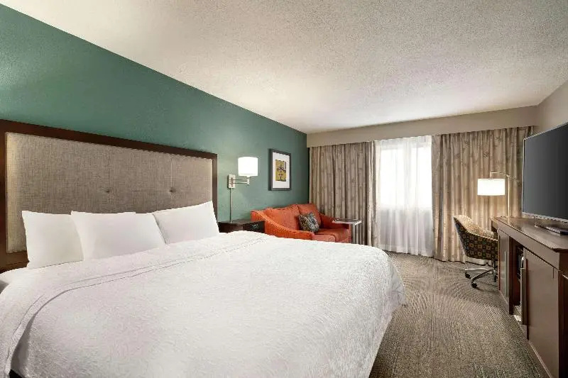 Hampton Inn New Orleans-St. Charles Ave./Garden District - Chambres