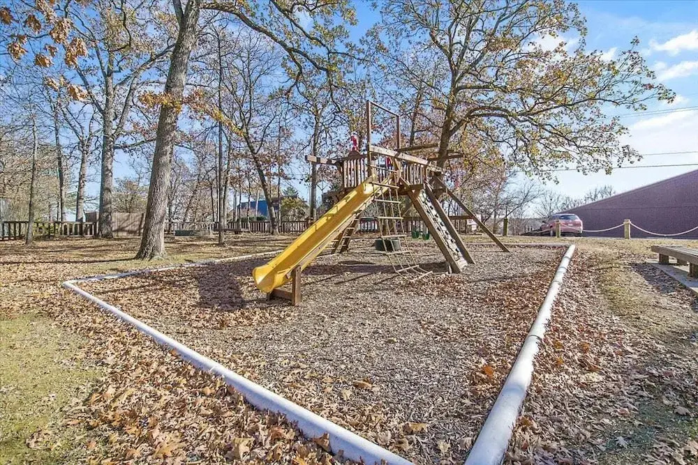 Excellent Family Stay w/ Boat Slip, 2 Pools, Hot Tub, Courts & Arcade Games