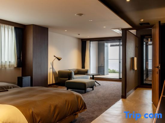 Double Suite (twin beds)