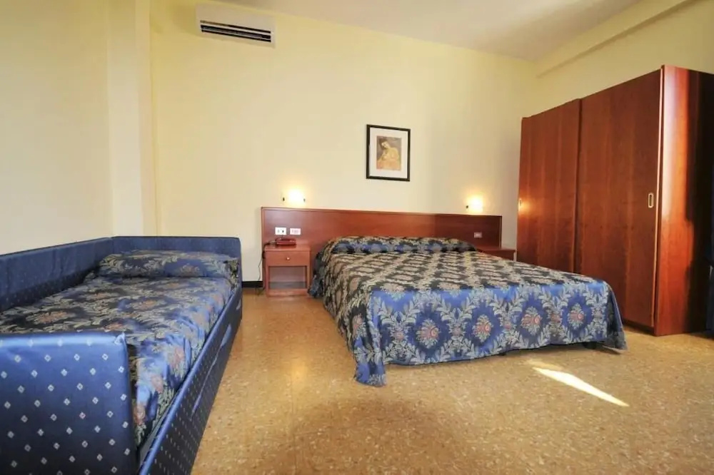 Hotel Sud Est - Chambres