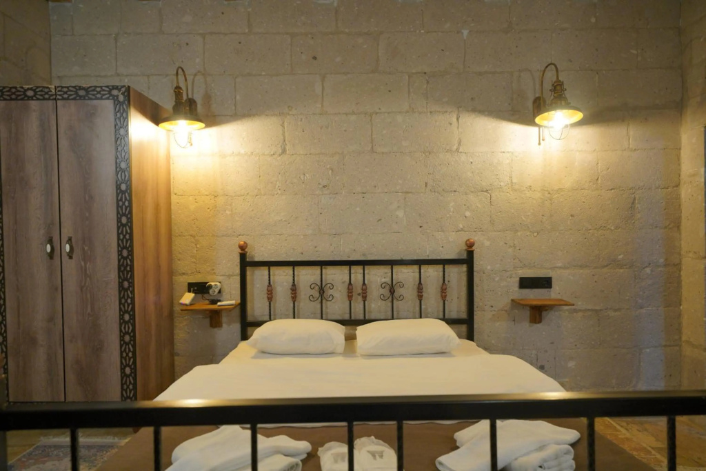 View Cave Hotel — 4
