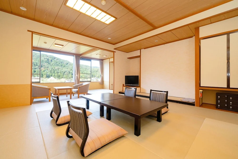 Hotel Hoho "A hotel overlooking the Echigo Plain and the Yahiko mountain range" - Général