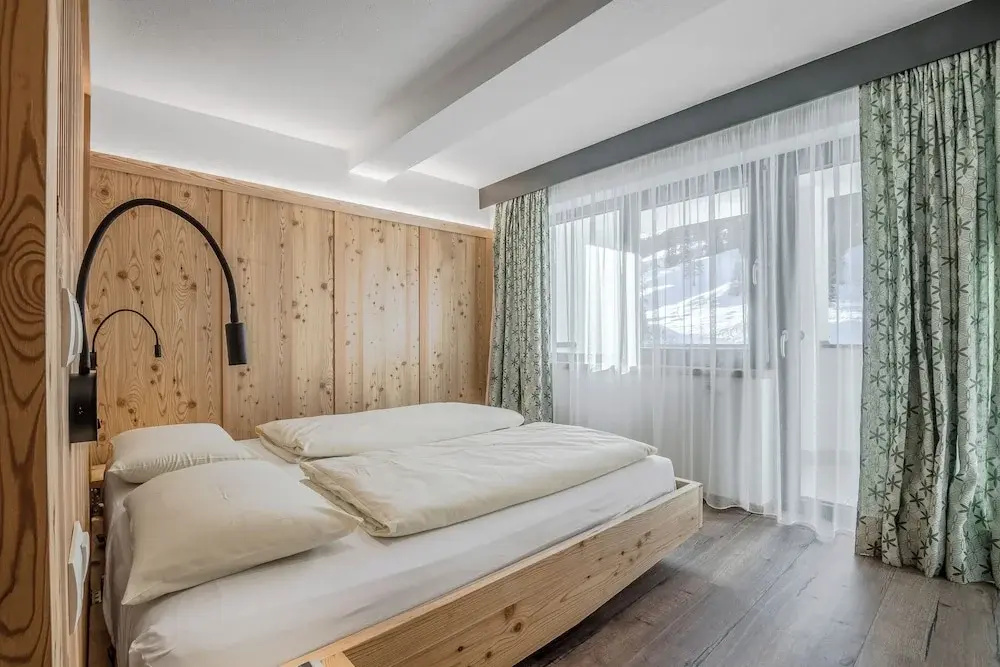 Superior Studio with balcony and with mountain view