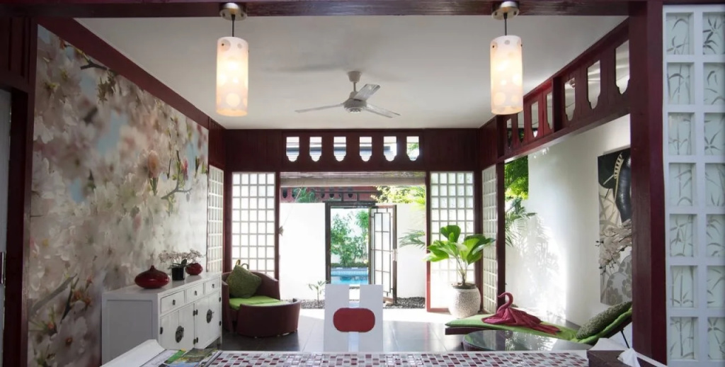 Lobby & Reception