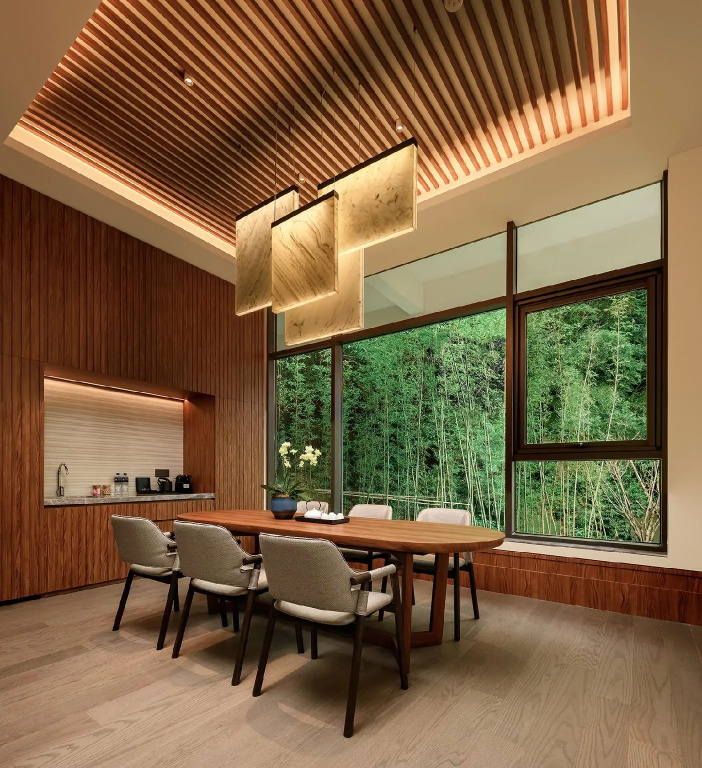 Superior room with river view