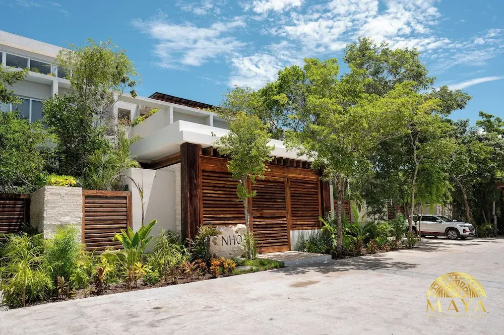 NHOA 101B 1BR Lux Pool access Aldea Zama