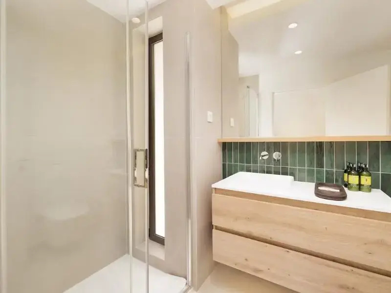 3 Bedrooms Suite with balcony