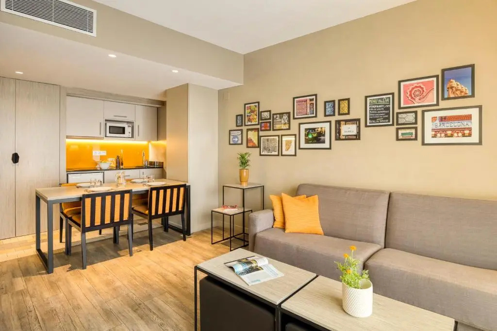 Citadines Ramblas Barcelona - Chambres
