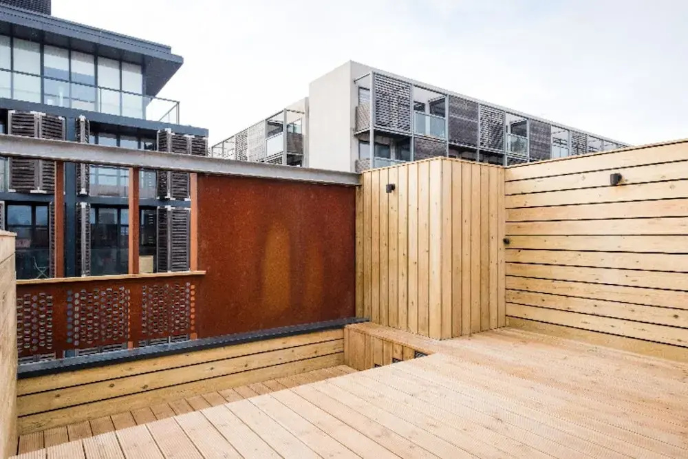 The Roof Gardens - Modern 3bdr Next to Sport Fields