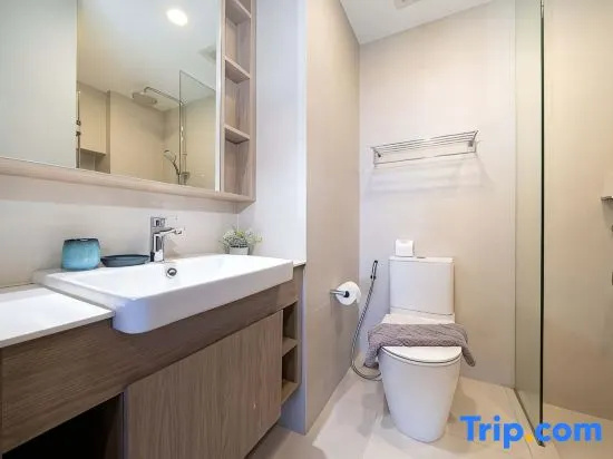 Above the Fairways – 1BR Residence