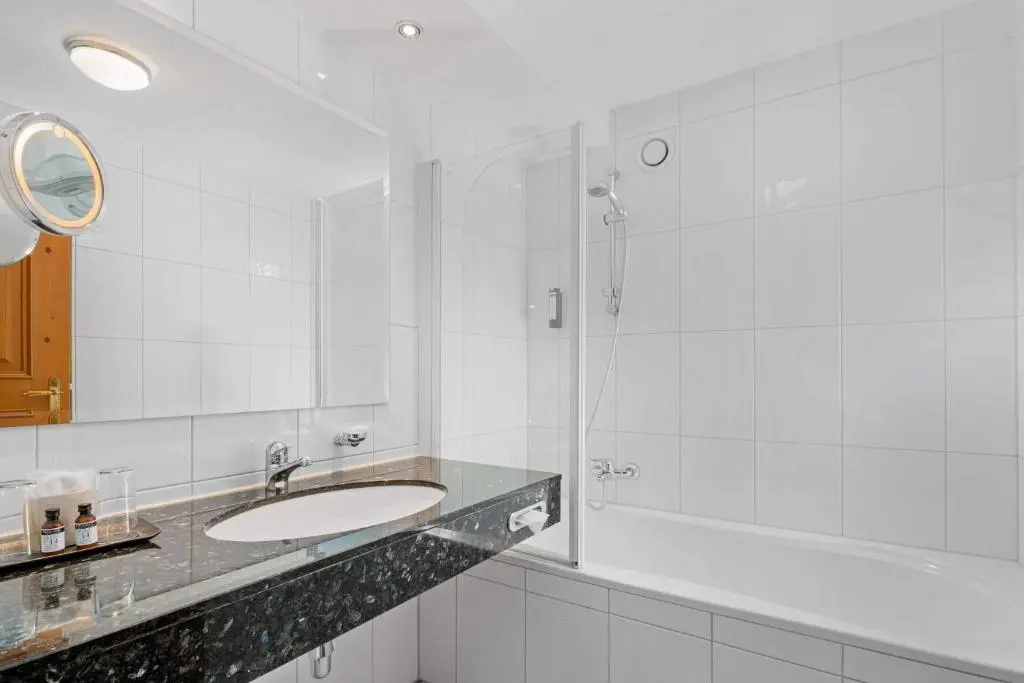 Hotel Gasthof Adler - Chambres