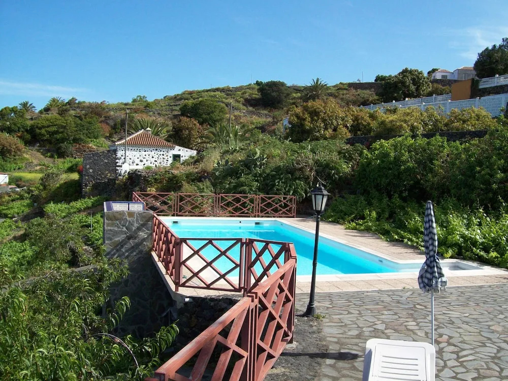 Corral Casita Blanca by Isla Bonita