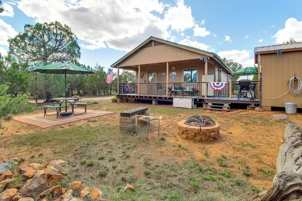 Hike & Fish: Family Escape w/ Fire Pit in Heber!