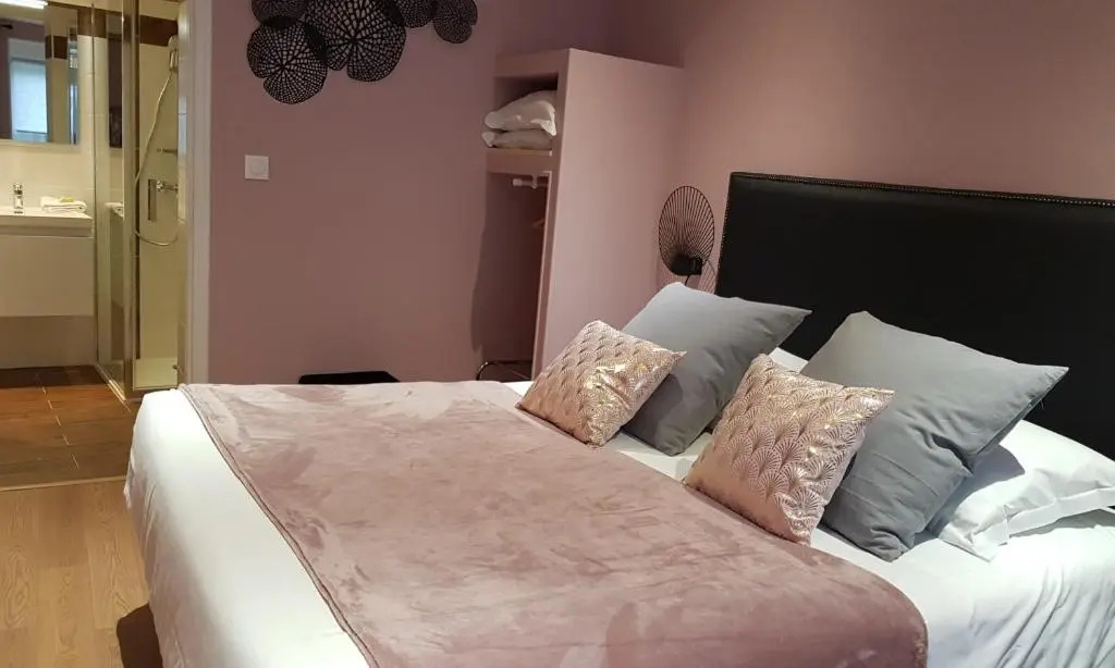 Comfort Double room (full double bed)