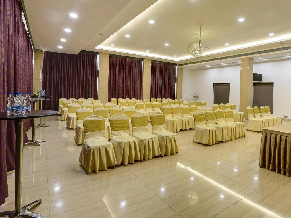 Golden Chariot Vasai - Hotel and Spa - Général