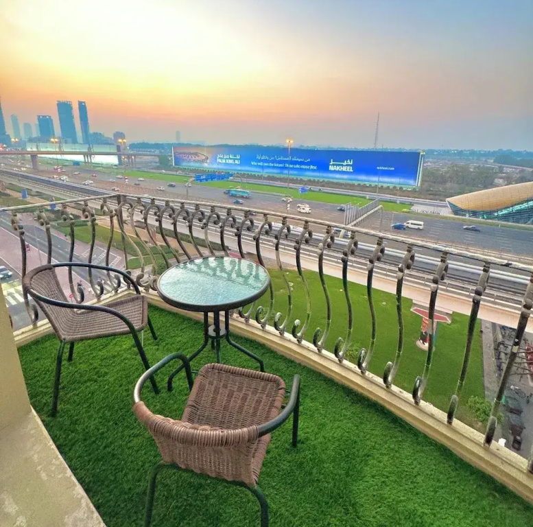 Bed in Dorm (male dorm) with balcony and with city view