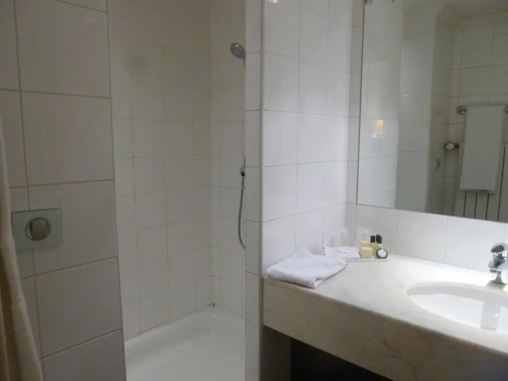 Double Junior Suite with river view (full double bed)