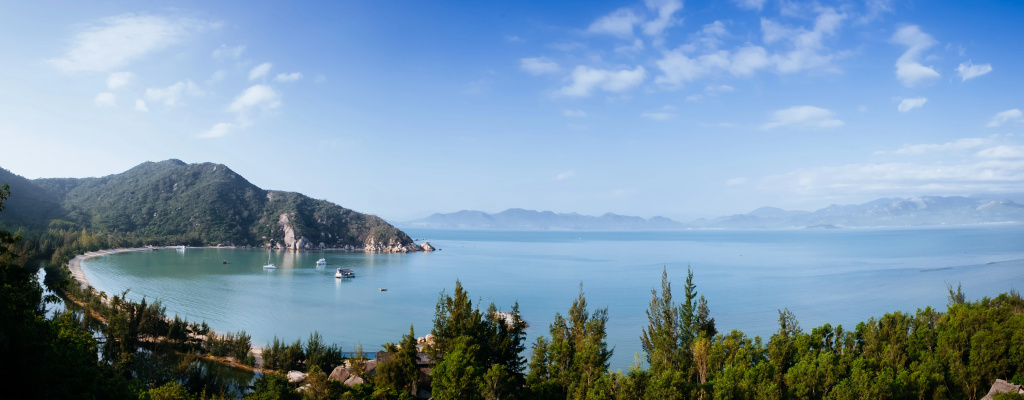Beach & Waterfront