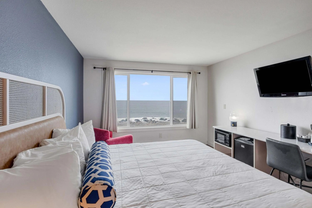 Seagull Beachfront Inn — 4