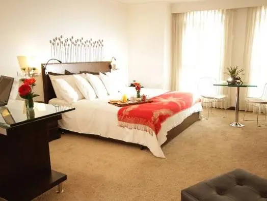 Hotel Rosales Plaza - Chambres