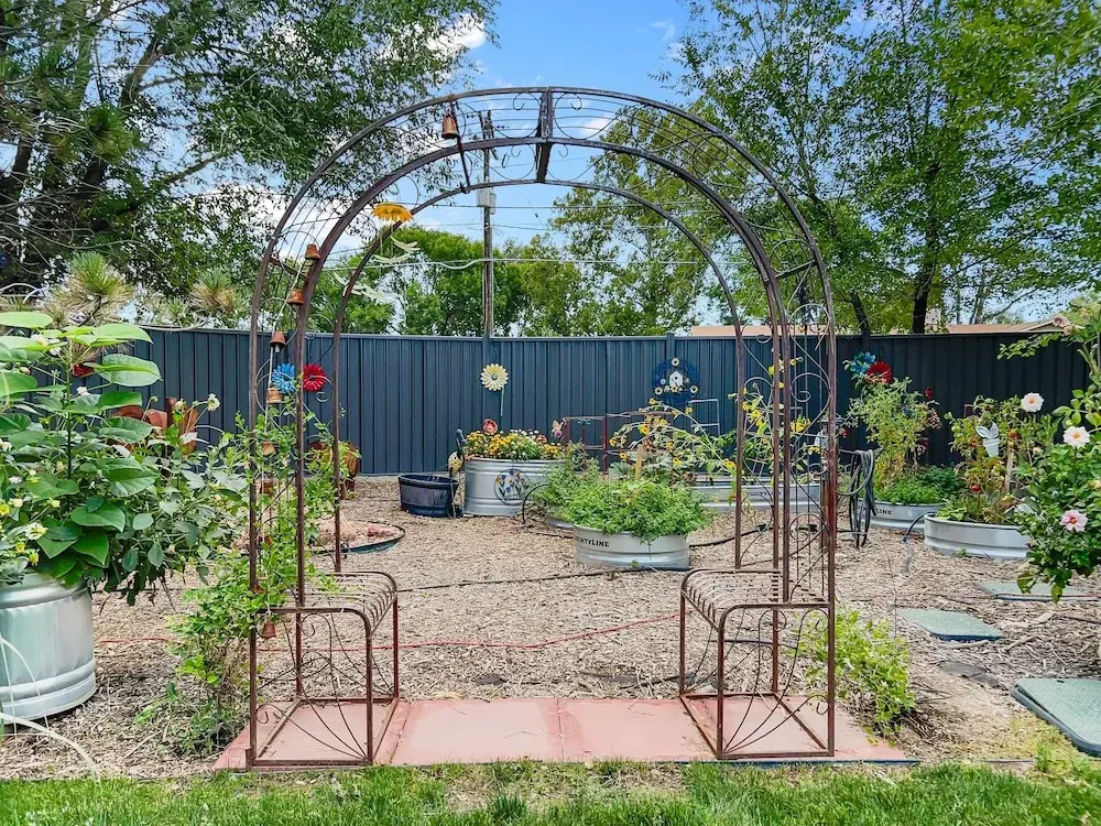 Quiet Garden Sanctuary 1 Bedroom Home