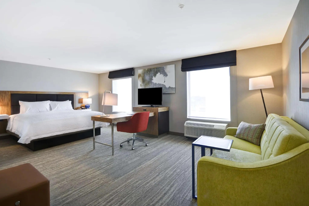 Double Studio (full double bed)