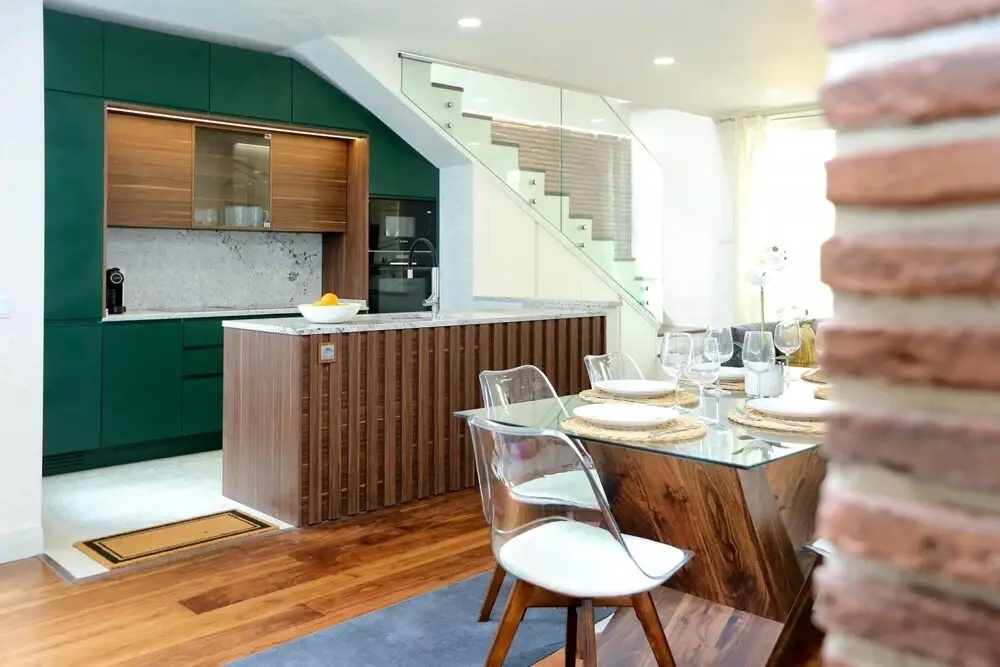 Green Gorgeous - 3 Bedroom Getaway in the Heart
