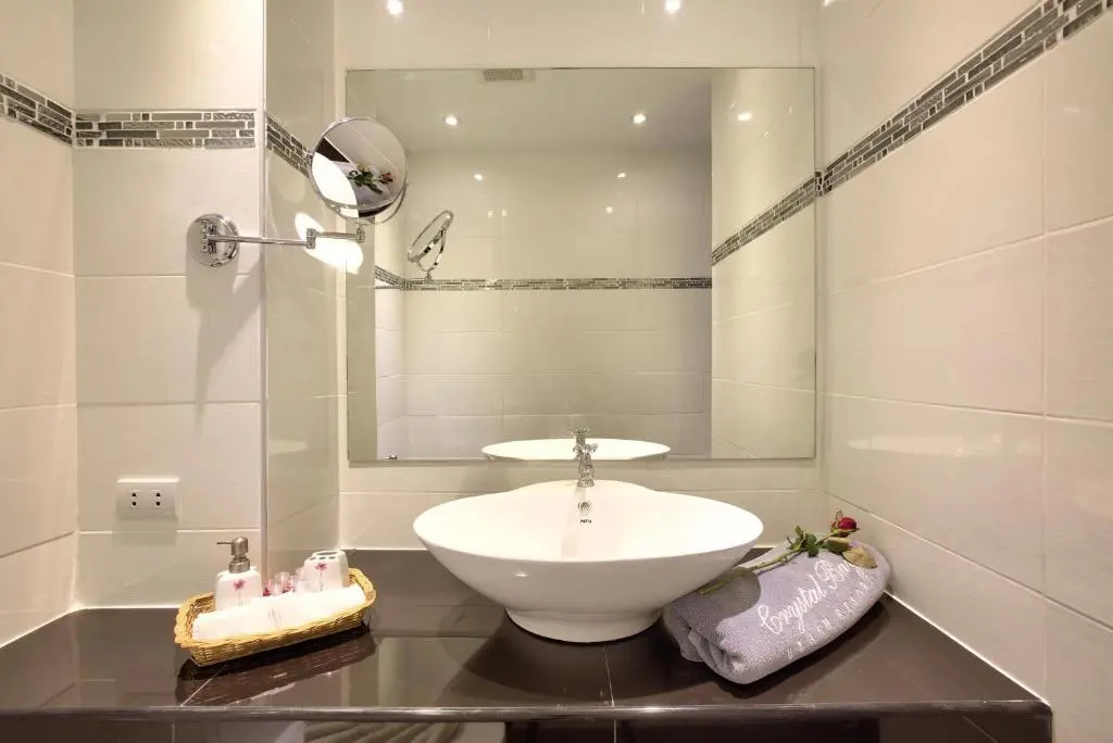 Deluxe Double room beachfront (full double bed)