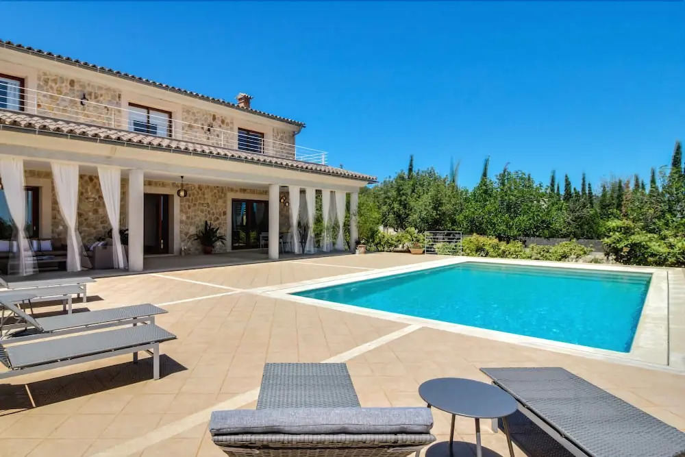 gallery_image_hidden_13