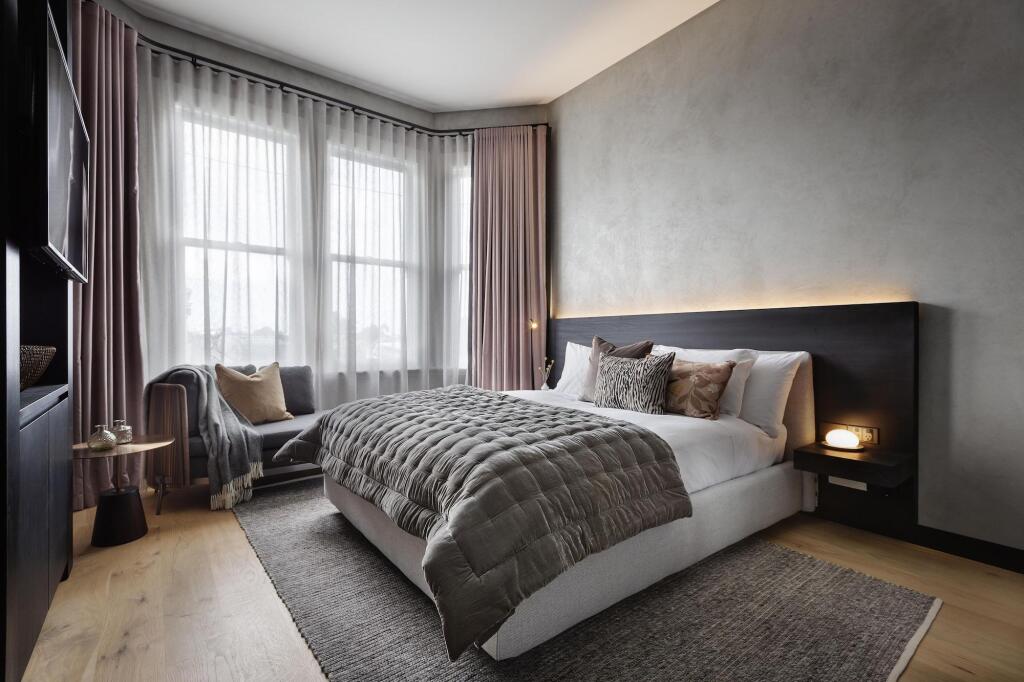 Hotel Fitzroy by Luminous by null