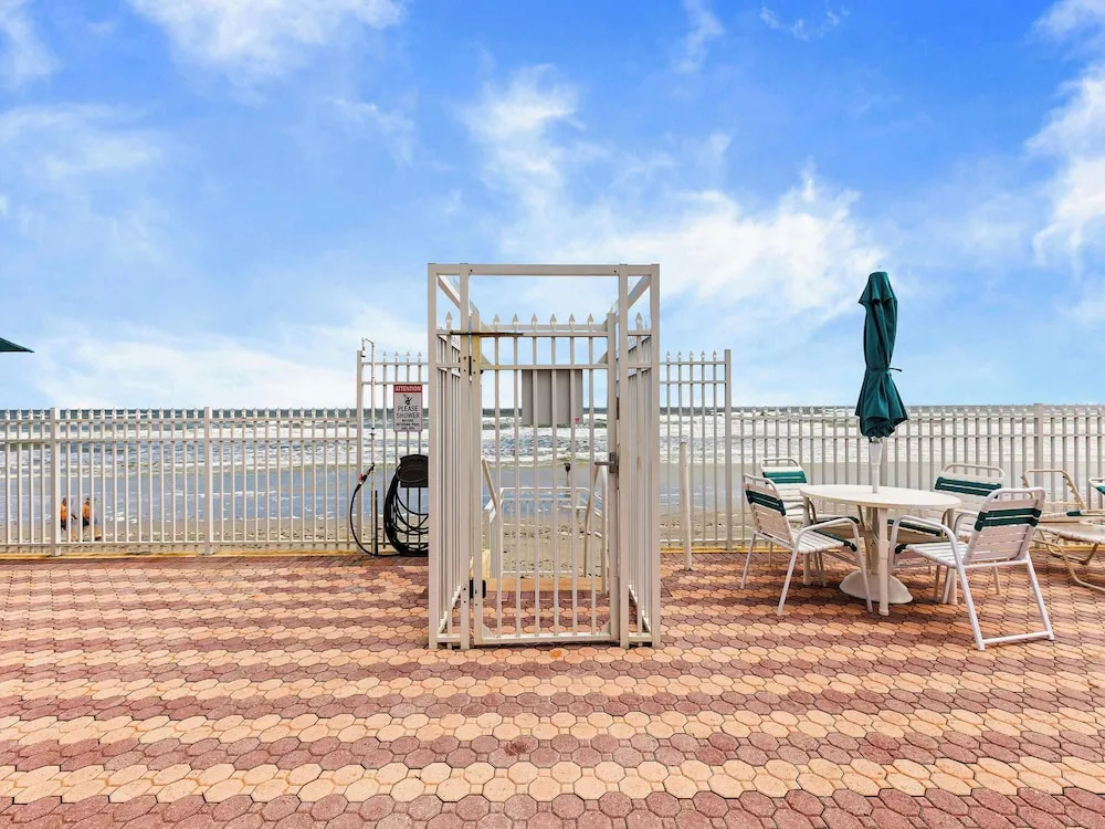 Harbour Beach Resort 103