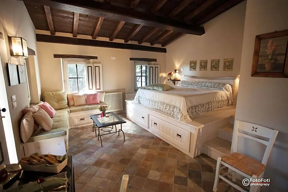 Standard Double room with pool view (full double bed)