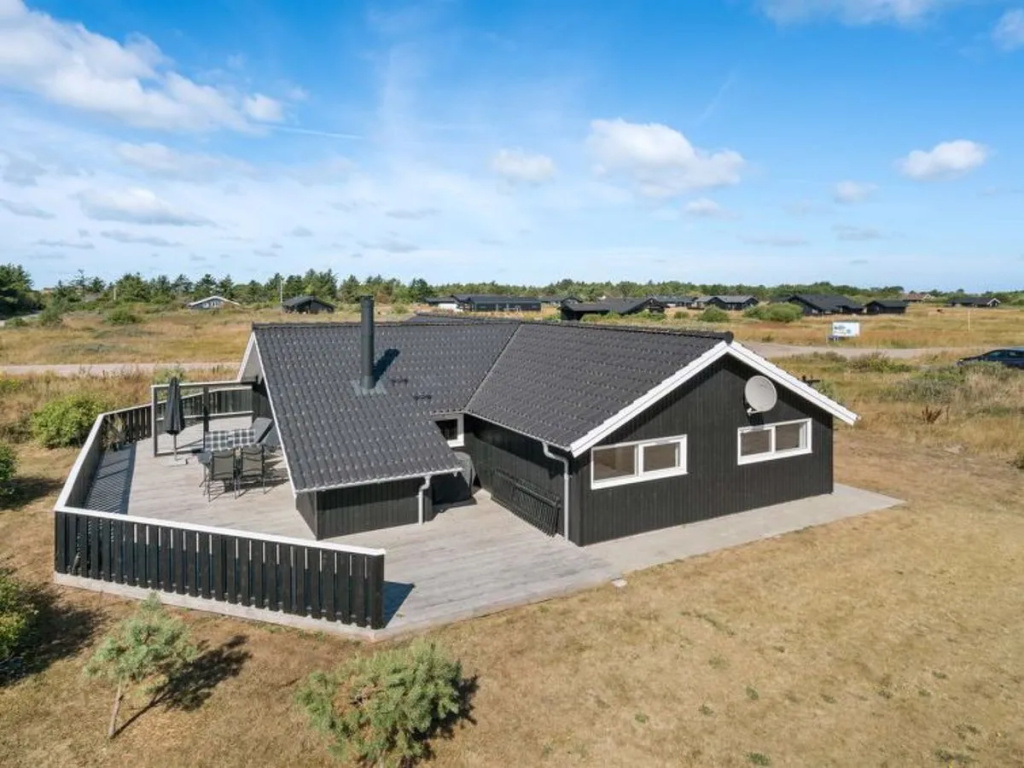 "Aria" - 975m from the sea in NW Jutland